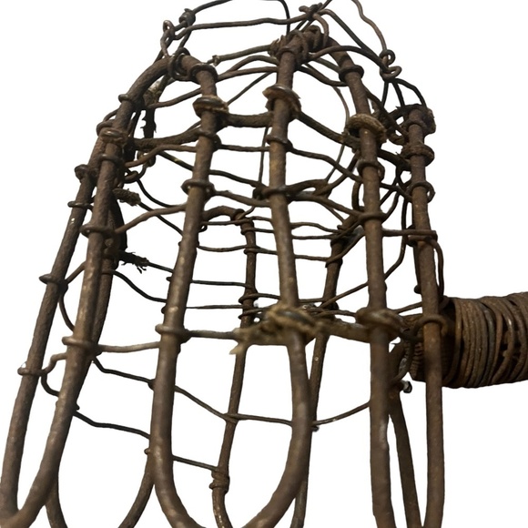 Old Handmade Apple Picking Tool with Gripping Lever - Picture 4 of 5